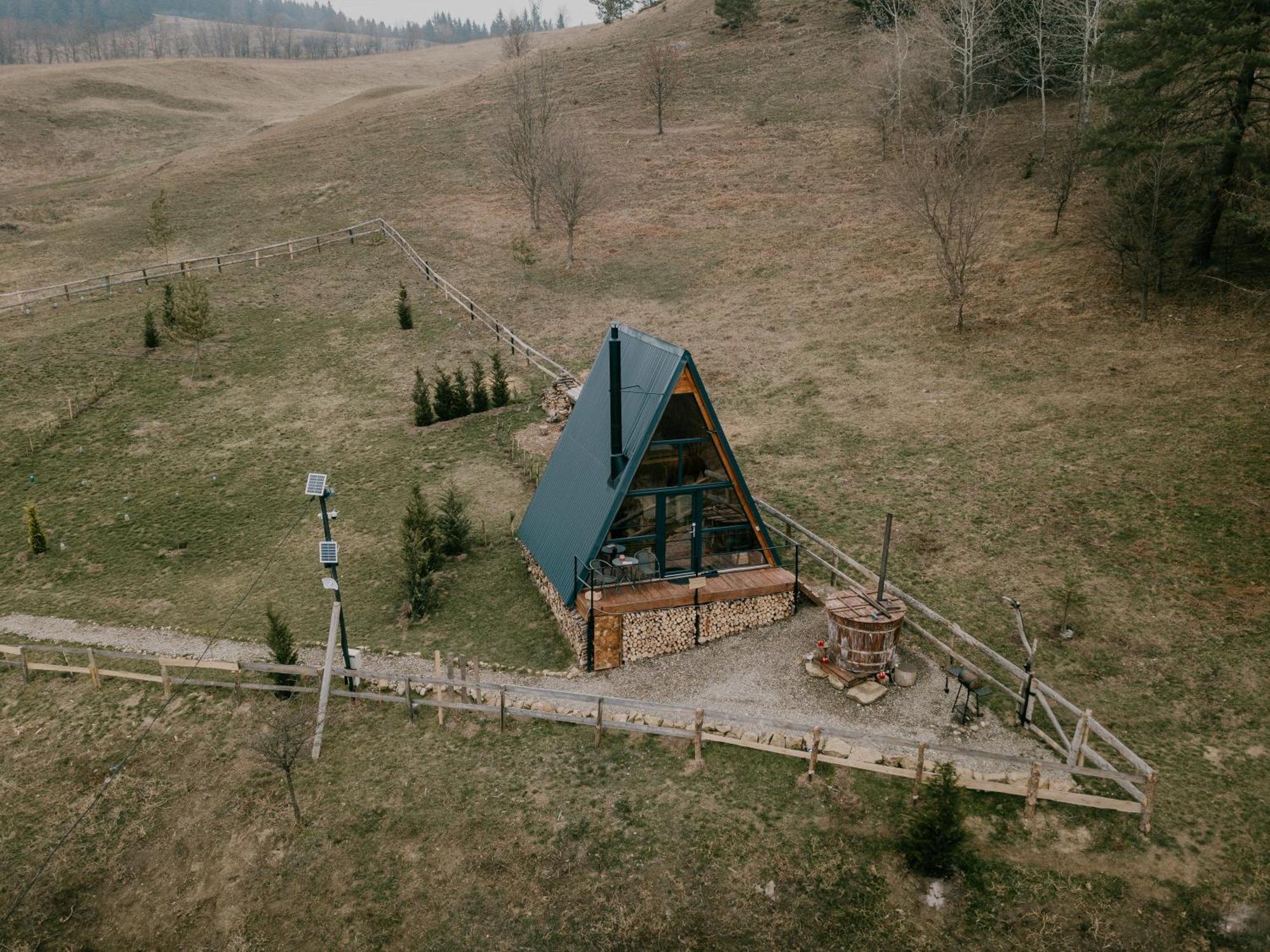 Villa Casuta Mea à Piatra Neamţ Extérieur photo